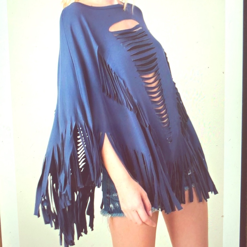 Poncho - Picture 2 of 3